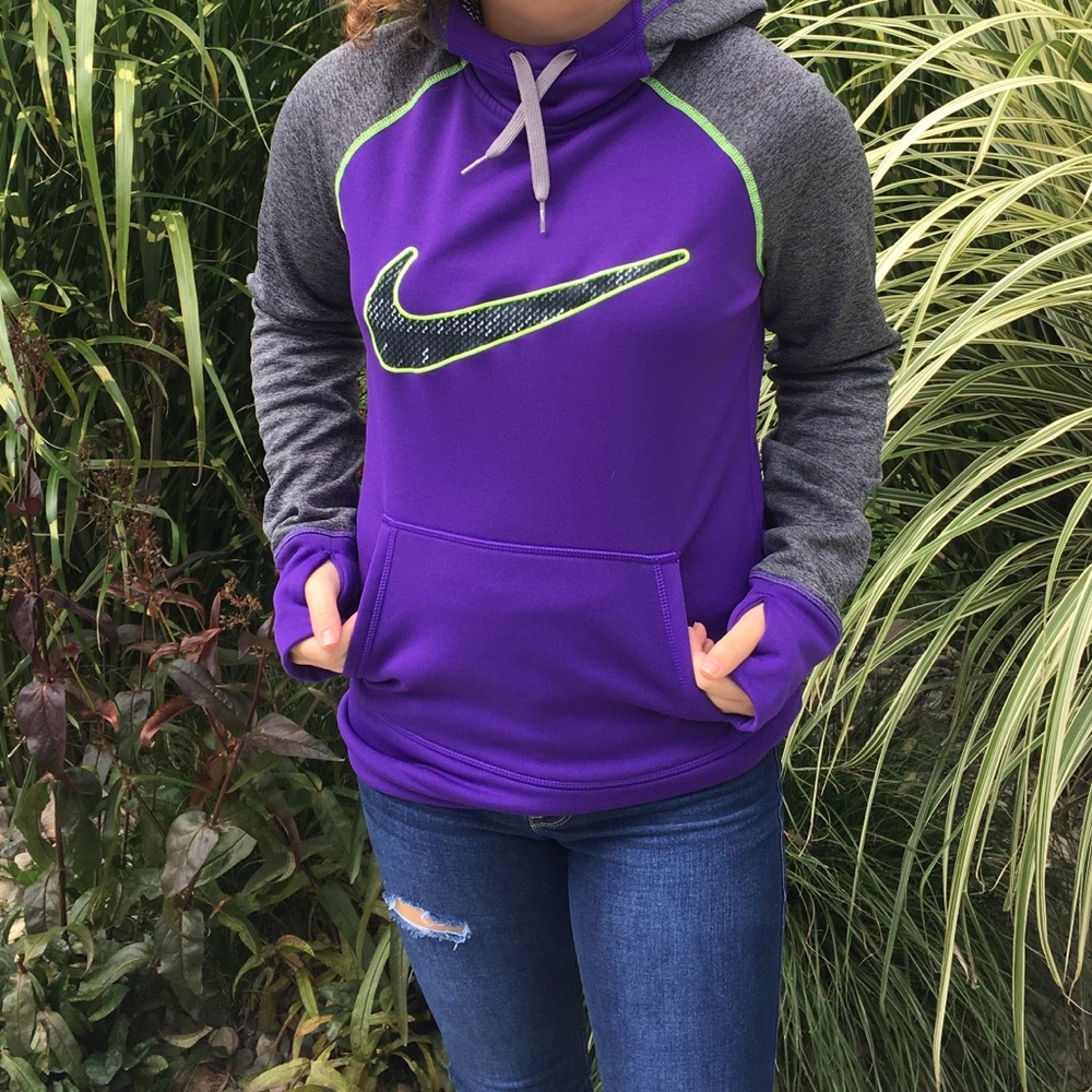 Nike sweatshirt